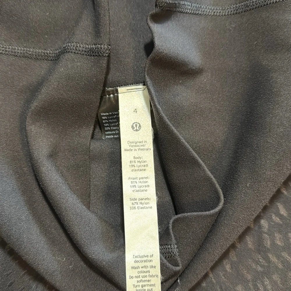 Lululemon Unlimit High Rise Biker‎ Shorts 8” Mesh Nulu Black sz4